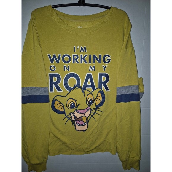 Women's Size Large Lion King Crewneck Sweatshirt - Picture 1 of 2